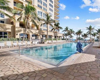 25% Off in Palm Beach Resort and Spa on Singer Island Newly Renovated 2/2 #1808 - West Palm Beach - Pool