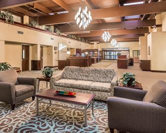 Holiday Inn Gurnee Convention Center, An IHG Hotel - Gurnee - Lobby