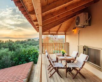 Selinitsa Stone Studio - Mani Seaview Retreat - Agios Nikolaos - Balcony