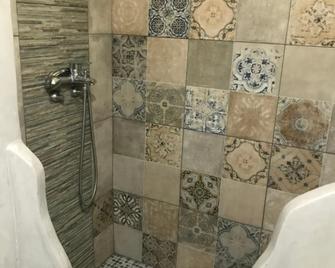 Afrodite Hotel - Tinos - Baño