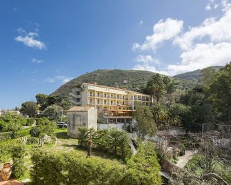 Bouganville B&B - Cefalù