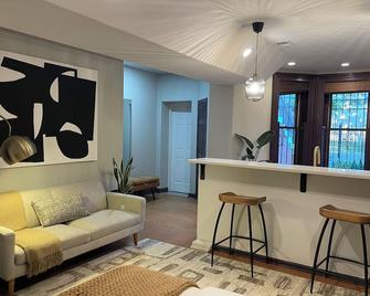 The Landmark; a comfy suite near McCormick Place - Chicago - Recepció
