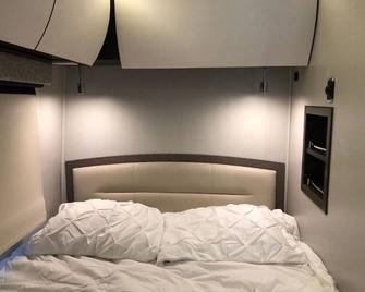 1BR / sleeps 4 - Calabasas - Calabasas - Bedroom