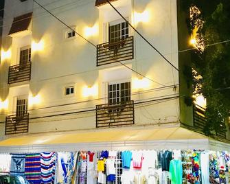 5th Avenue 3 People Balcony Apartment - Playa del Carmen