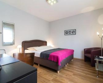 Hotel Klein Frankfurt - Fráncfort - Habitación