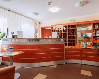Hotel Grand Felix - Krakow - Front desk