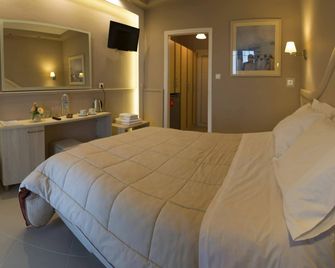 Hotel Penelope - Messonghi - Habitación