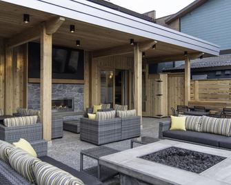 Harbour House Hotel - Ganges - פטיו