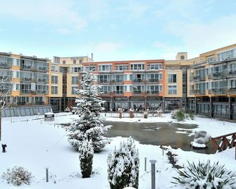 Dorint Parkhotel Bad Zurzach - Bad Zurzach - Budova