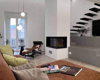 레 카메레 델 에미로 - 카스트로노보 디 시실리아 - 거실