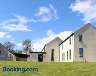 Emy Lakehouse - near Castle Leslie, Glaslough - Monaghan - Building