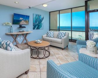 Gulf Shores Hotel On The Beach!! Phoenix All Suites ! Full Kitchen - Gulf Shores - Living room