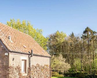 Old Mill Cottage - St. Andrews - Outdoors view