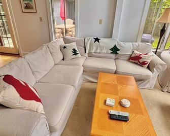 Desirable Westport Island Waterfront - Private Dock & Fire Pit - Wiscasset