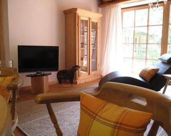 Landhaus Am Arzbach - Bad Tolz - Huiskamer