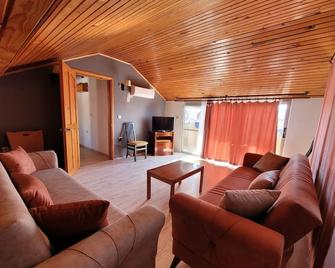 Cetin Pansiyon - Fethiye - Sala de estar