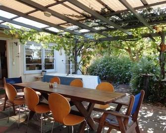 Alga Beach House Perth Scarborough Beach - Scarborough - Patio