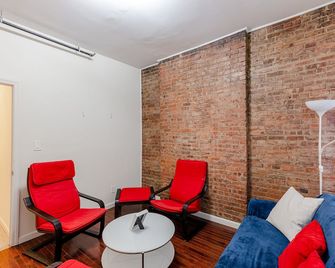 1br Apartment -4c- Off Park - ניו יורק - סלון