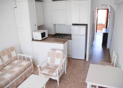 Apartamentos Concorde - Alicante - Cocina