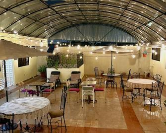 La Rosario Hotel - Quito - Restaurant