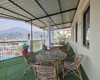 Siddhi Vinayak Hotel And Banquet - Nainital - Balkon