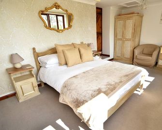 Hazel Barn B&B - Diss - Bedroom
