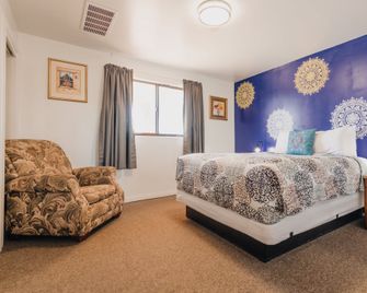 Home Style Apartments - 1 & 3 BR Suites with Full Kitchen - Page - Camera da letto