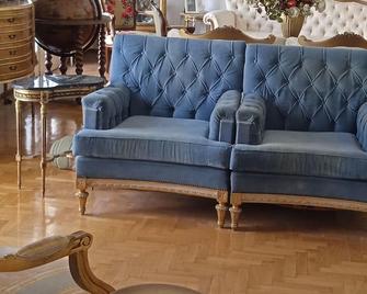 Luxury Apartement Alimos near sea & beautiful view - Álimos - Wohnzimmer