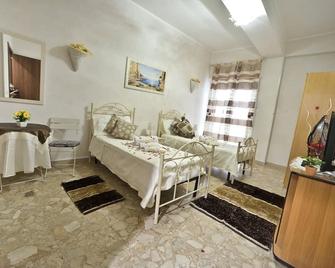 B&b Sogni D'oro - Reggio Calabria - Camera da letto
