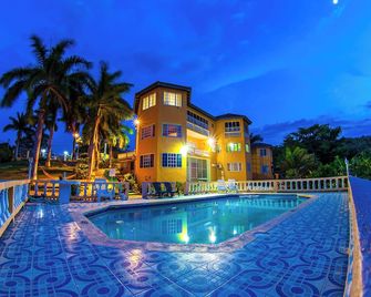 Emerald Sea View - Montego Bay - Uima-allas