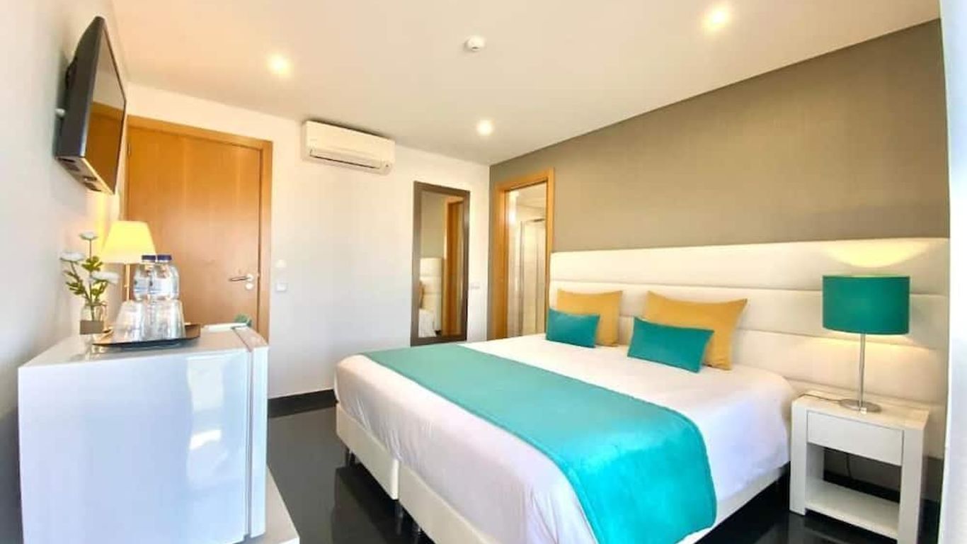 Sunfield Guest House - Only Adults