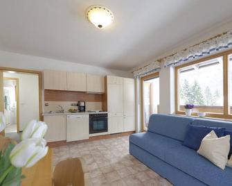 Apartment No. 4 (2 bedrooms) - Haus Schneider-Sepp, Preisinger - Ettal - Wohnzimmer