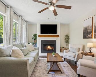 Greenbnb - Locust Grove - Living room