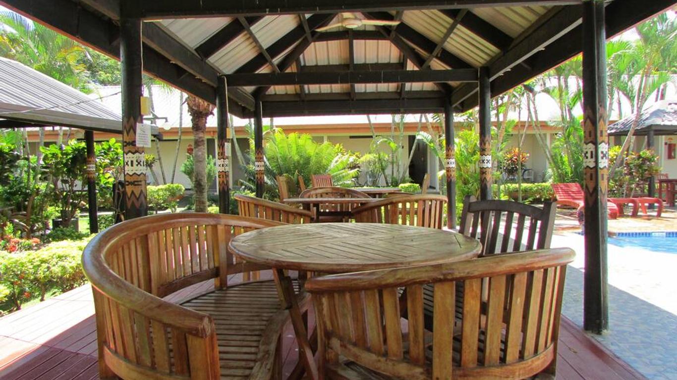 Wailoaloa Beach Resort