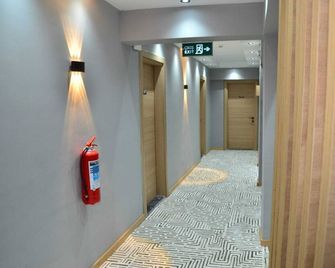 Argun Otel - Aydin - Pasillo