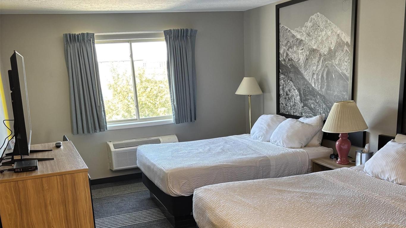 Super 8 by Wyndham Rexburg