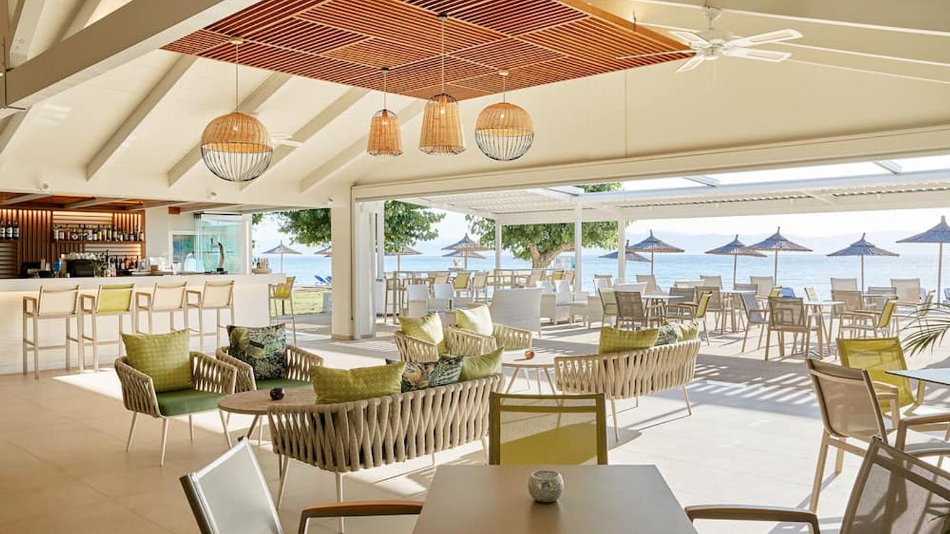 Delfinia Hotel