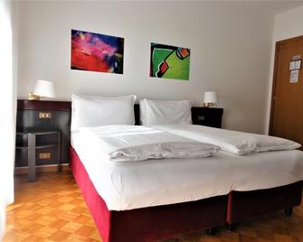 Hotel Pittini - Gemona - Camera da letto