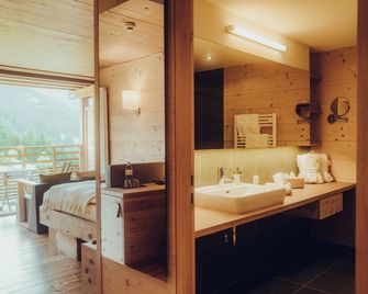 Holzhotel Forsthofalm - Leogang