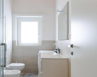 Paola Maison 3 - Pescara - Bad
