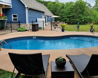 Lewes, De Beach House Guest Suite - Lewes - Pool