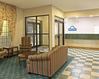 Days Inn by Wyndham Hammond - Hammond - Lobby