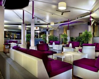 Kuta Central Park Hotel - Kuta - Lounge
