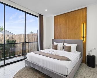 Sunny Nelayan Villa by Betterplace - North Kuta - Bedroom