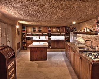 Oyku Evi Cave Hotel - אורגופ - מטבח