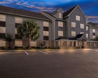 Country Inn & Suites by Radisson Columbia Airport - Cayce - Edificio