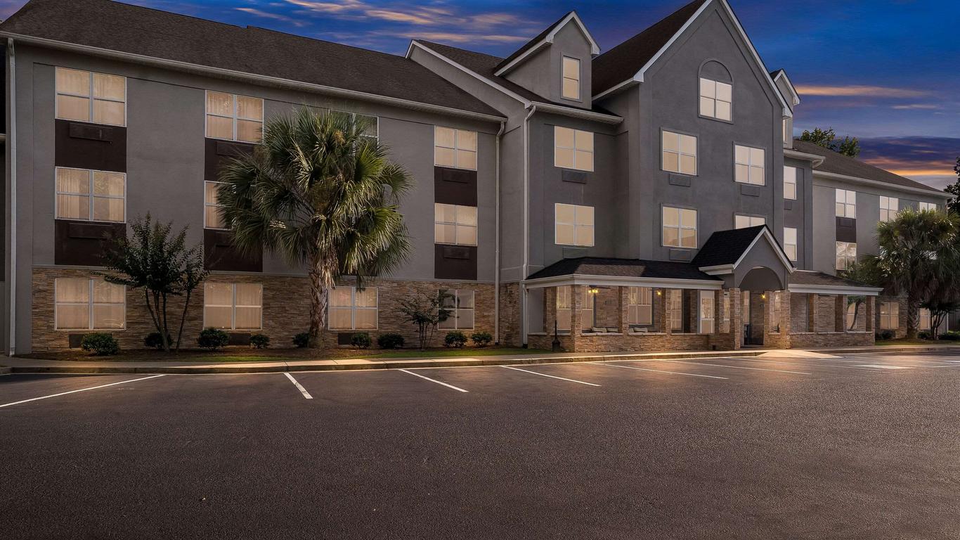 Country Inn & Suites by Radisson Columbia Airport