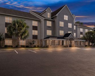 Country Inn & Suites by Radisson Columbia Airport - Cayce - Edificio