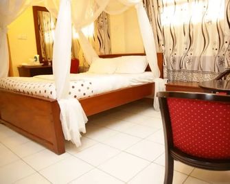 Roza Guest House - Naivasha - Camera da letto