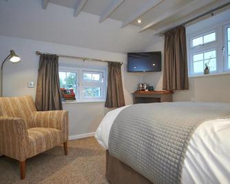 Black Lion Inn - Leek - Bedroom
